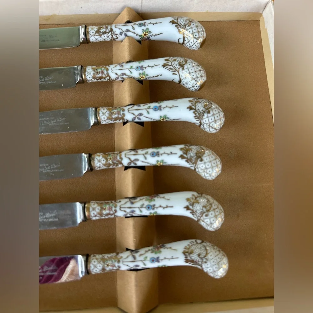Vintage Porcelain 6 Knife Set by A.E. Lewis Made in Sheffield, England, VGUC Box